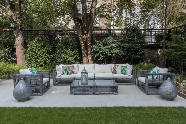 Elegant graceful outdoor stylish entertainment space, a garden design project in Notting Hill, designed by Maitanne Hunt and constructed by the Garden Builders.