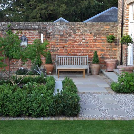 Multi Level Linear Garden Hertfordshire designed by Kate Gould inspired by the Gold Medal winning Eco-Chic, landscape design at its best building company Herts.