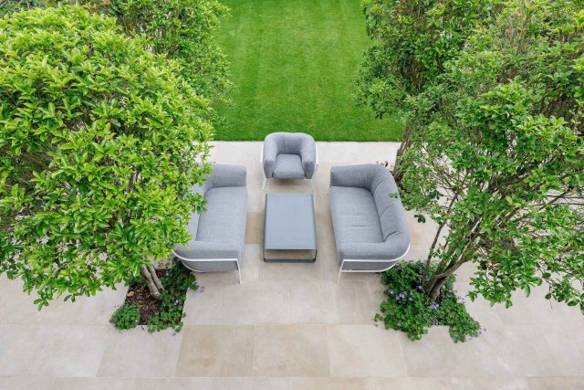 Beautiful contemporary family garden in Kew designed by Maitanne Hunt, constructed by The Garden Builders, creates a spacious, relaxing environment for entertain.