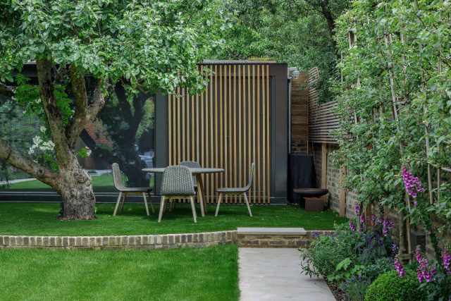 Beautiful contemporary family garden in Kew designed by Maitanne Hunt, constructed by The Garden Builders, creates a spacious, relaxing environment for entertain.