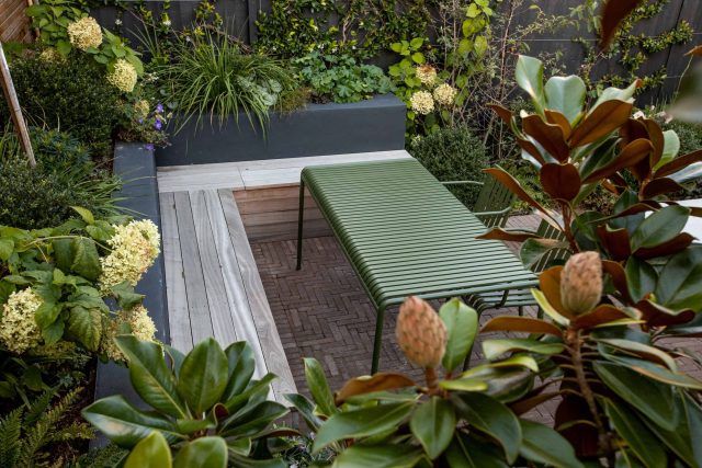 This garden design was done in-house by The Garden Builders. A small garden based in the South London, Kennington to be specific. The client was delighted.