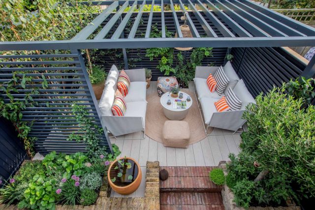 Greenwich Charlton Garden Design by The Garden Builders, outdoor lighting, Pergola structure, roof terrace building company in London top rated, Garden Room.