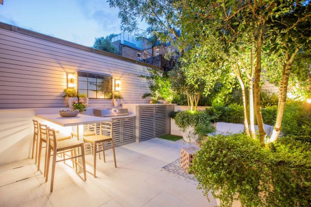 A brilliant design & build for this Small Garden in the heart of Clapham which encompasses a contemporary feel wash of vibrant colours landscaping company.