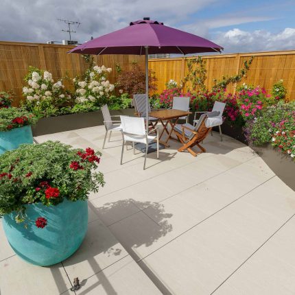 Roof terrace for Penthouse at Imperial Court Regents Park London The Garden Builders porcelain tile terrace, red cedar screens roof garden contractors London.