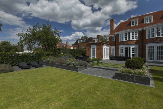 Hampstead's premier road an upscale garden design for rear and front impressive gardens, Hampstead's premier roads, an impressive, upscale rear and front garden.