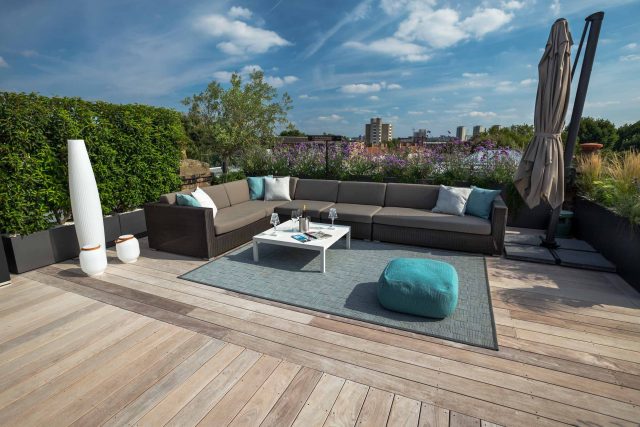 Bermondsey roof terrace Southwark in South London, The roof terrace belongs to the penthouse apartment and the brief was to create a contemporary roof terraced.