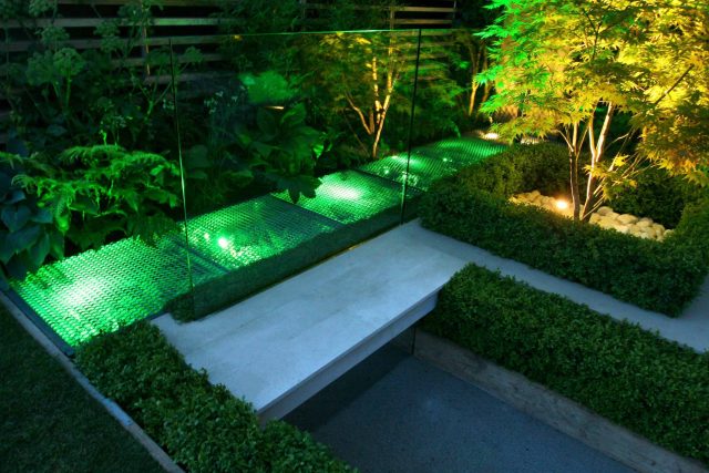 Award Winning Eco Chic Garden RHS Gold Medal 09 designed by Kate Gould constructed by The Garden Builders Chelsea Flower Show 2009 pergola hedging shrubs.