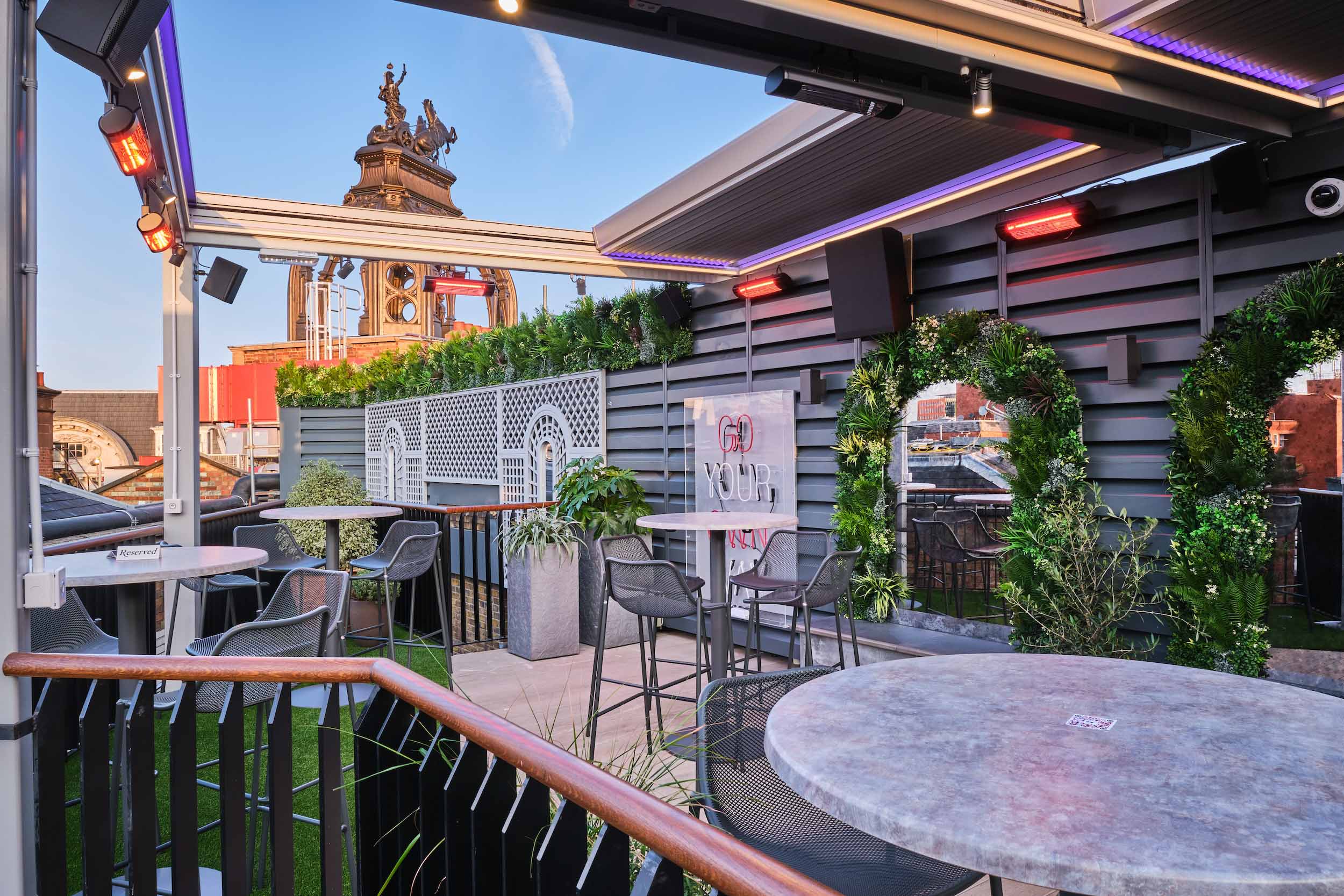 Award Winning Garden design ideas by industry recognised The Garden Builders in London, working closely with acclaimed garden designers we have numerous awards.