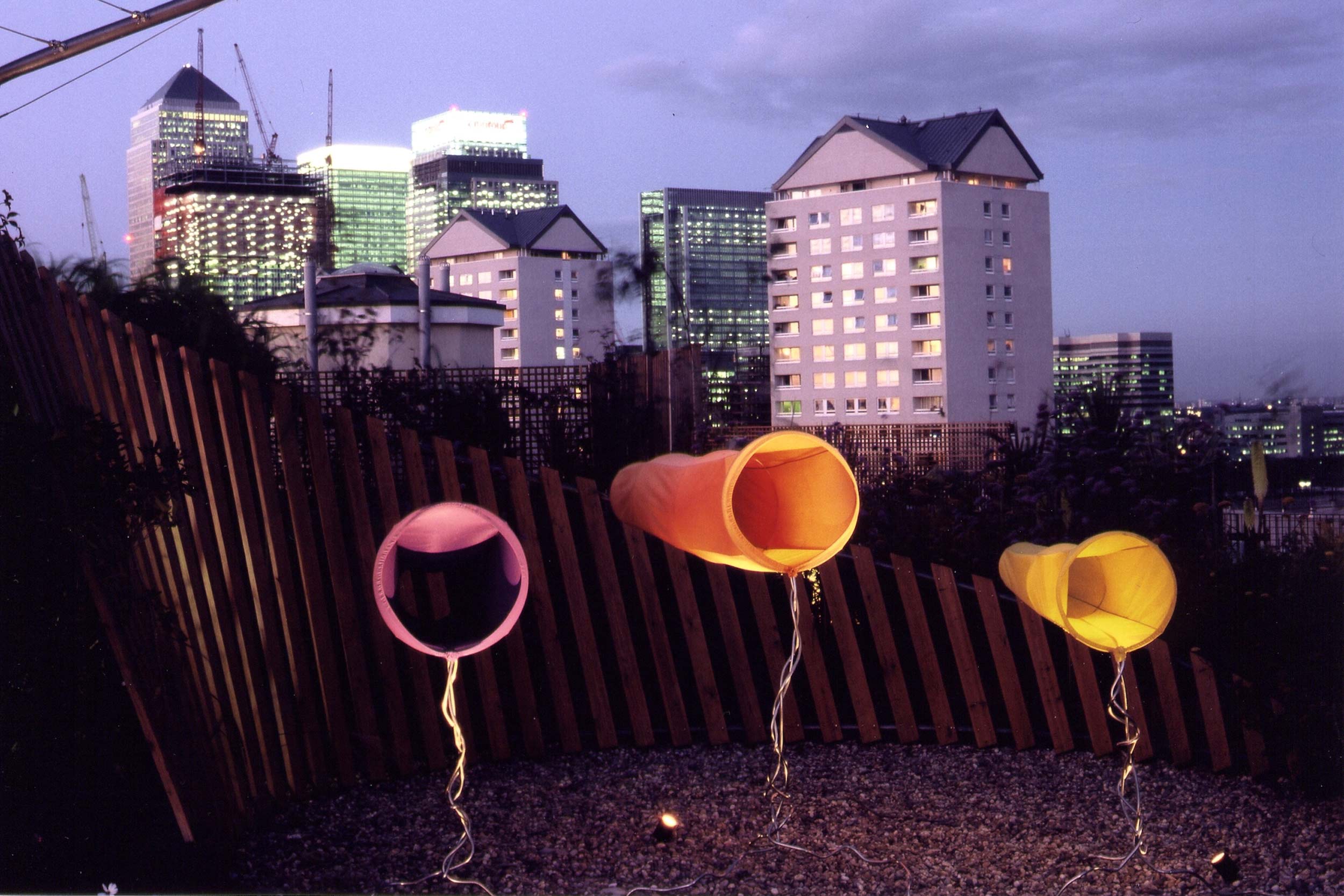 Photo inspiration: Gallery Detail: Penthouse Roof Garden Canary Wharf Design By Andy Sturgeon