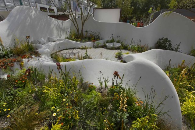 Garden Landscape Design, Pure Foundation Garden, inspired by the dramatic topography Chinese landscape design, creeping varieties, seating, bench, table, grass.