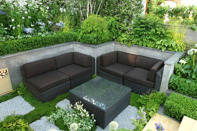 Award Winning RHS Silver Gilt Medal by Kate Gould, The Garden Builders RHS Chelsea Flower Show 2010, outdoor room, bio-gel fireplace, concrete chimney.