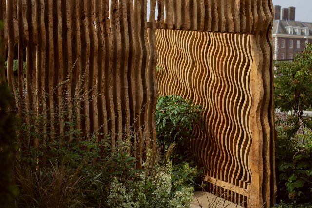 Chelsea 2021 - Silver Gilt Medal - The Boodles Secret Garden, The Garden Builders were commissioned to carry out the design of Thomas Hoblyn The Chelsea Flower.