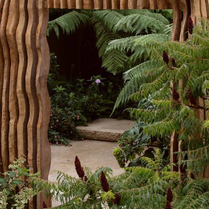 Chelsea 2021 - Silver Gilt Medal - The Boodles Secret Garden, The Garden Builders were commissioned to carry out the design of Thomas Hoblyn The Chelsea Flower.