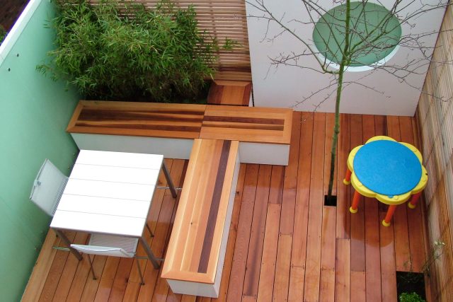 Tranquil small garden Hampstead by Andy Sturgeon small garden designs modern masterpiece by Gold medal winning designer modern masterpiece Gold medal winner.