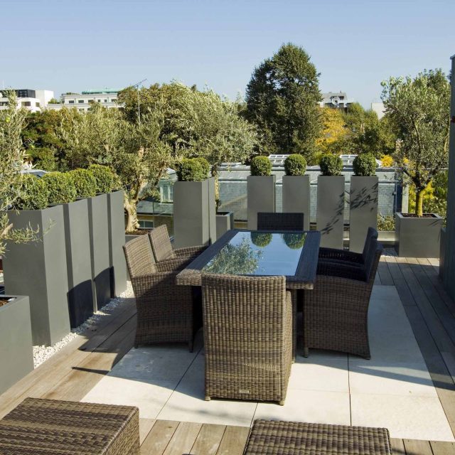 Roof garden terrace designers in St. John's Wood NW8 by Garden Builders a specialist company in London, project landscaping constructing small roof top room.