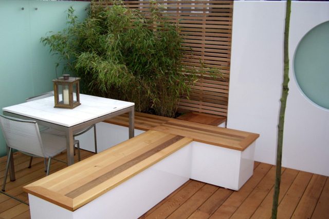 Tranquil small garden Hampstead by Andy Sturgeon small garden designs modern masterpiece by Gold medal winning designer modern masterpiece Gold medal winner.