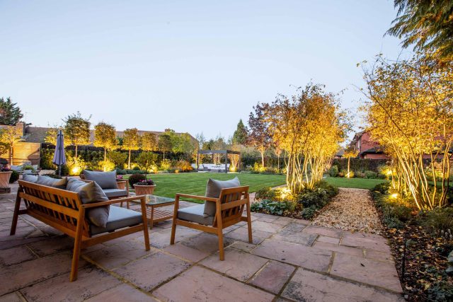 This garden landscape is another fine instalment to The Garden Builders portfolio of landscape gardens that has seen us revered as the most reliable and sought.