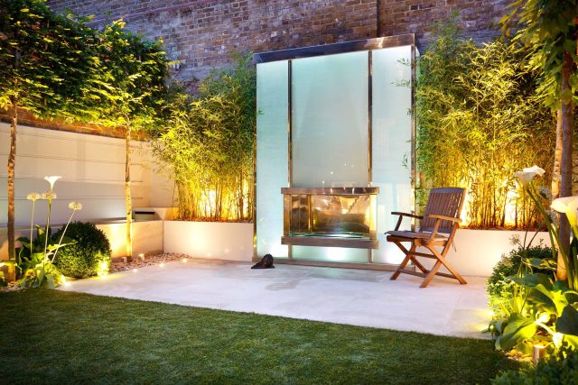 Minimalist yet modern sophisticated by Garden Designer Kate Gould - Palace Gardens Terrace, South Kensington, constructed by Garden Building landscapers.