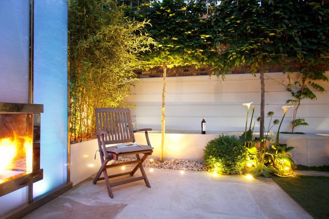 Minimalist yet modern sophisticated by Garden Designer Kate Gould - Palace Gardens Terrace, South Kensington, constructed by Garden Building landscapers.
