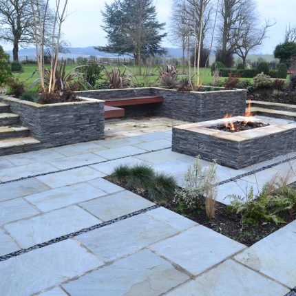 Knebworth Courtyard Garden