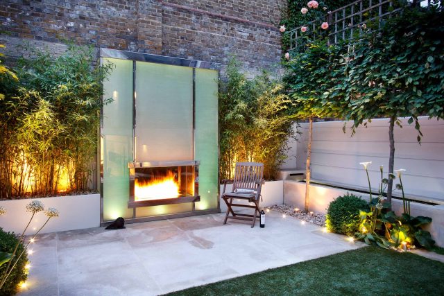 Minimalist yet modern sophisticated by Garden Designer Kate Gould - Palace Gardens Terrace, South Kensington, constructed by Garden Building landscapers.