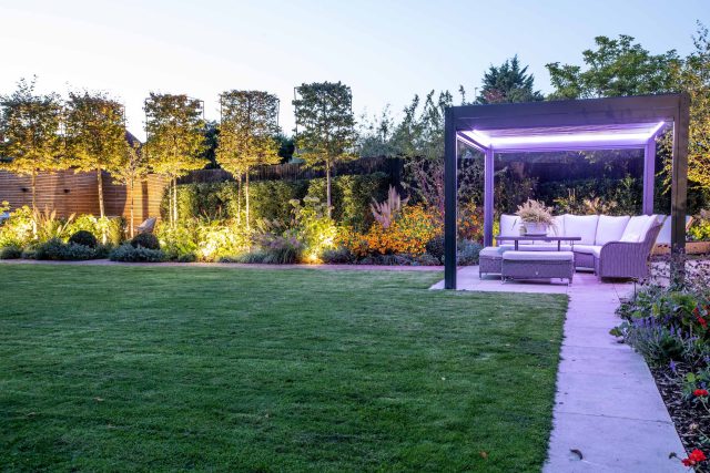 This garden landscape is another fine instalment to The Garden Builders portfolio of landscape gardens that has seen us revered as the most reliable and sought.