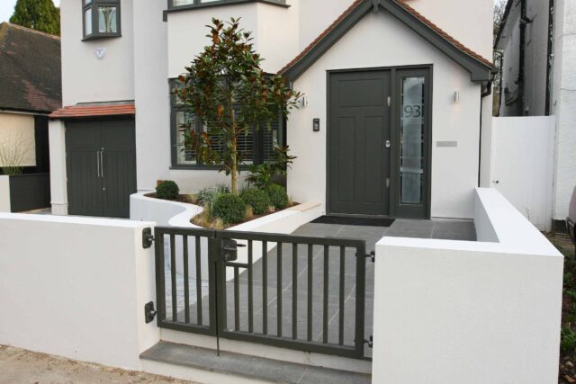 Stunning Contemporary Garden design by Mark Ruthen Architects and Clifton Interiors west London, studio garden room specialist landscape garden company.
