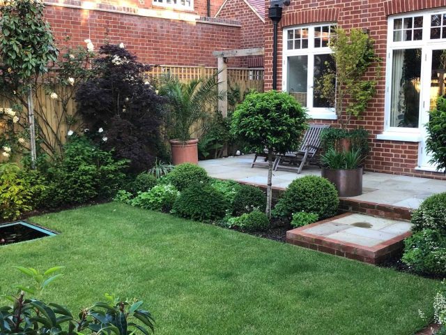The Garden Builders and Lynne Marcus have teamed up once again to bring to life this incredible garden design in the heart of London. Designed by Lynne Marcus.