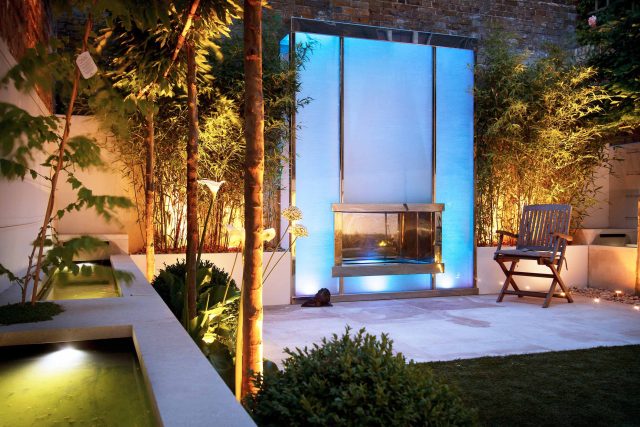 Minimalist yet modern sophisticated by Garden Designer Kate Gould - Palace Gardens Terrace, South Kensington, constructed by Garden Building landscapers.