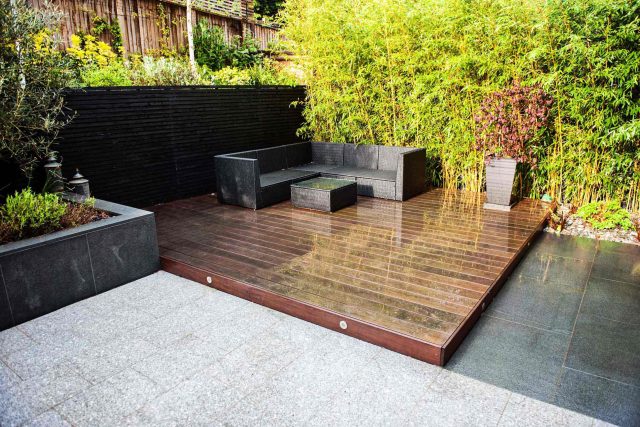 Fantastic contemporary garden located in the heart of Ascot was designed by Garden Builders Design, outside dining specialist landscaping company Berkshire.