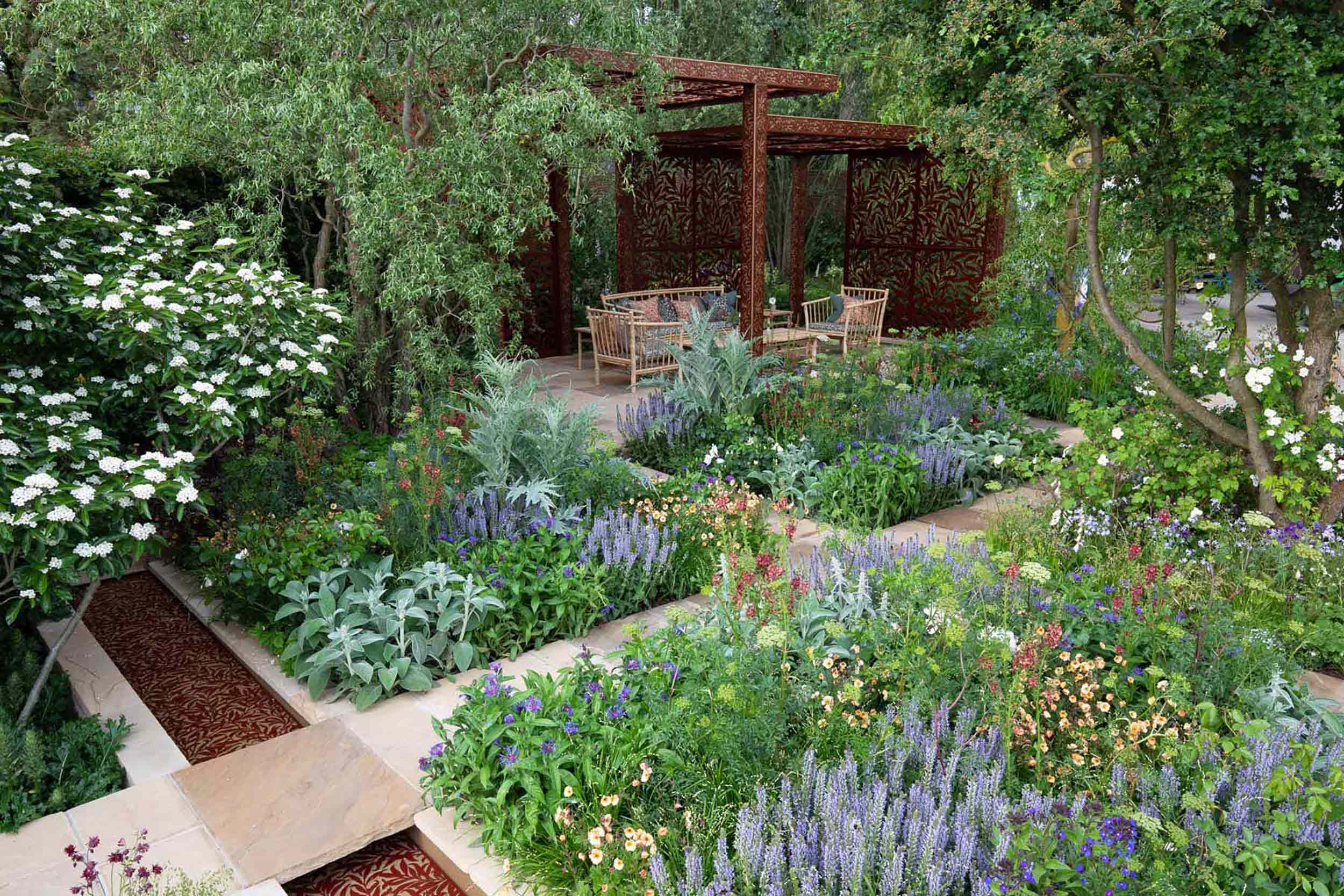 Garden Design - Top 5 Tips for Summer Garden Builder