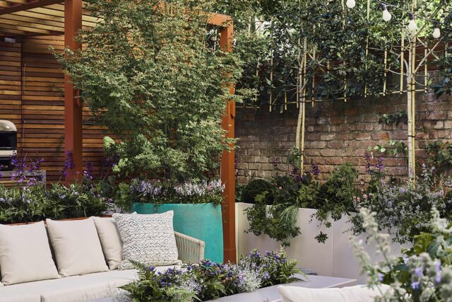 Family garden designer Barnes West London cooking gardens bbq, outdoor environment that blends intelligent design.