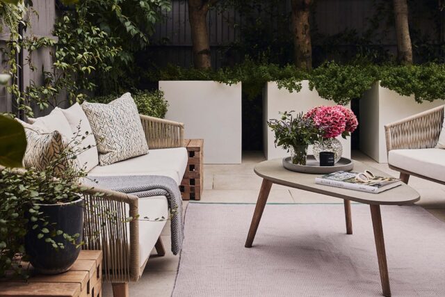 Wimbledon family garden designer tranquil outdoor multi purpose family living space that functions as an extension of the home. 