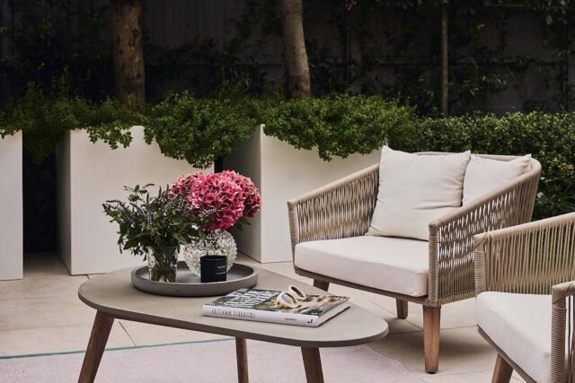 Wimbledon family garden designer tranquil outdoor multi purpose family living space that functions as an extension of the home. 