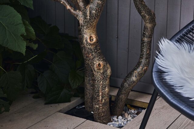 Wimbledon family garden designer tranquil outdoor multi purpose family living space that functions as an extension of the home. 