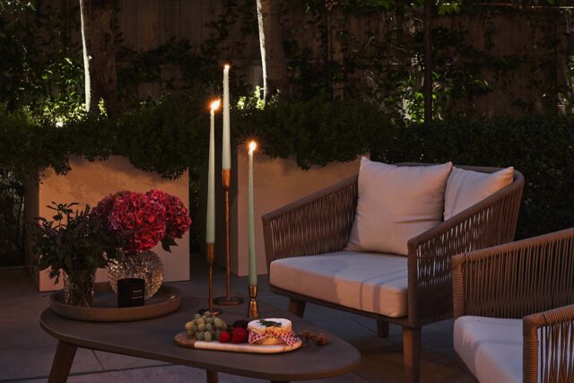 Wimbledon family garden designer tranquil outdoor multi purpose family living space that functions as an extension of the home. 