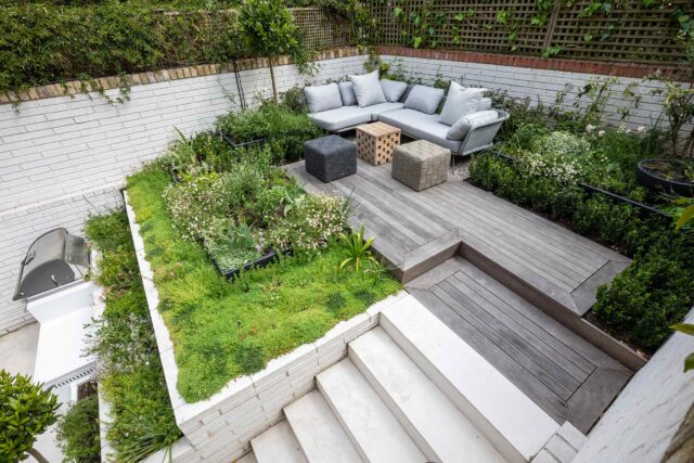 Roof garden courtyard designers building company London Islington planning roofers planting, sleek cubist-inspired, for effortless relaxation.