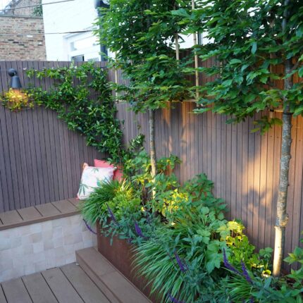 Roof garden terrace designers builders company London Notting Hill, created a cohesive transition between indoors and out.