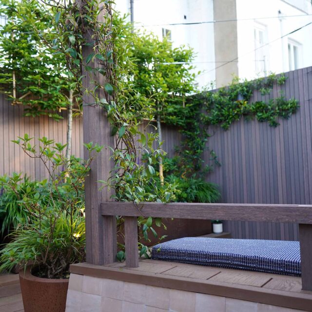 Roof garden terrace designers building company London Notting Hill planning roofers planting